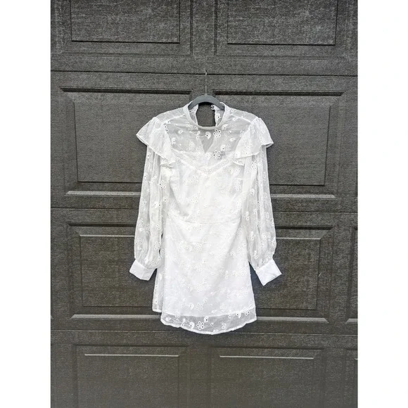 Modcloth Eyelet Lace Mini Dress in White - Picture 4 of 10